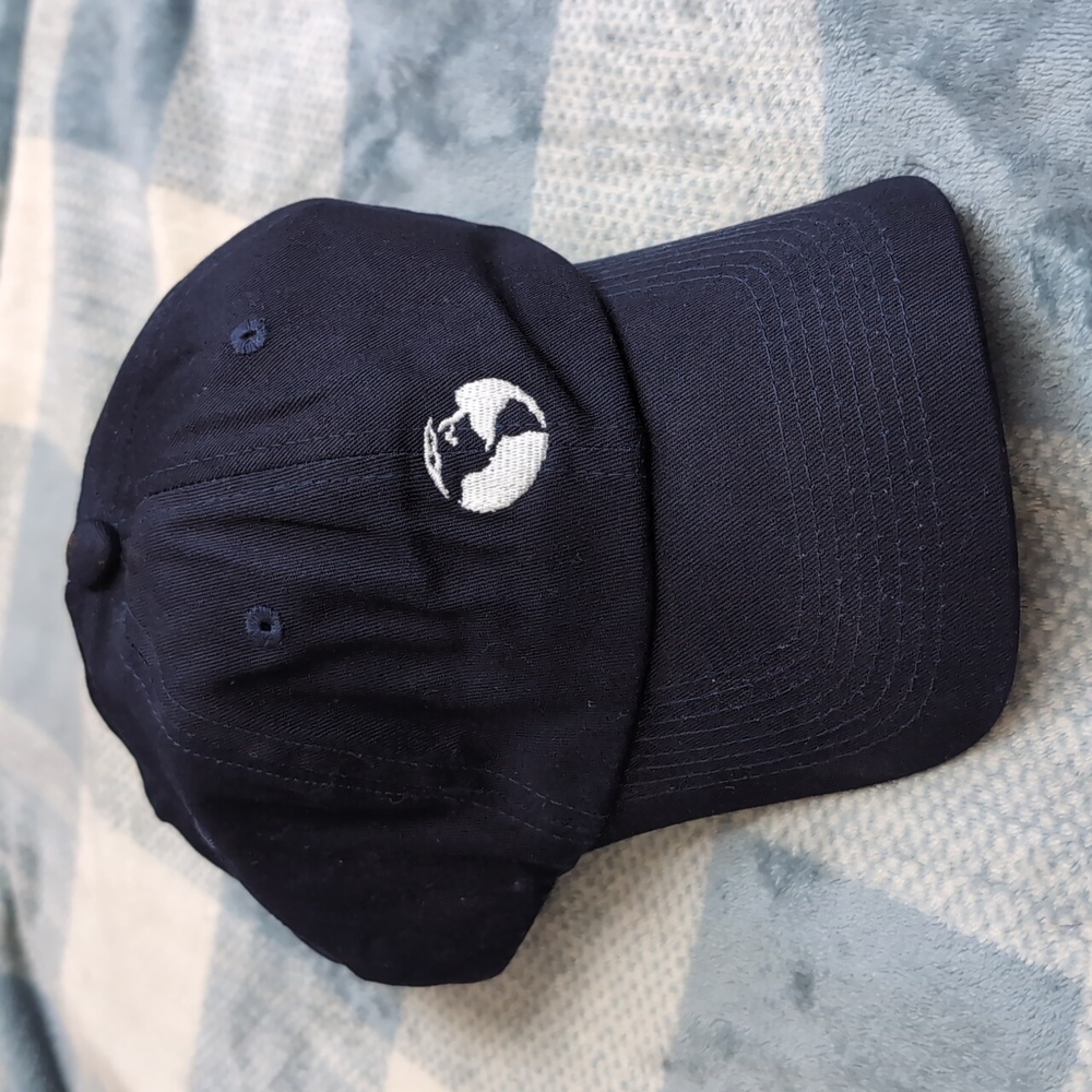 Serengetee Lot - Hats And Passport Holder - Picture 2 of 7